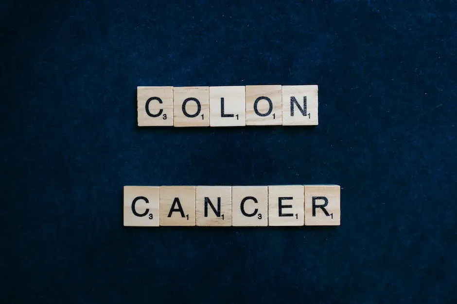 Image illustrating colon cancer symptoms, including bowel changes, blood in stool, and discomfort