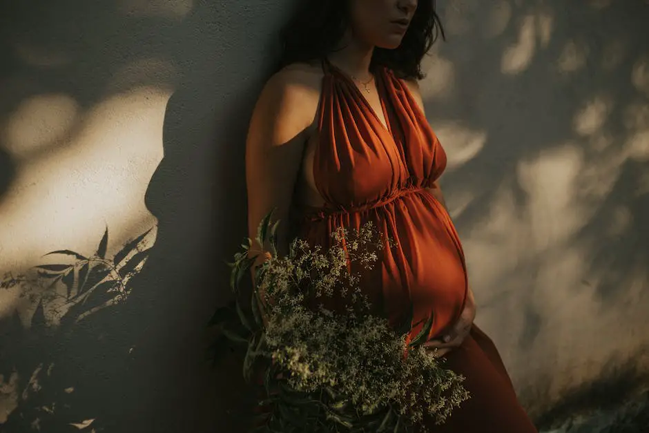 An image of a doctor discussing prenatal testing with a pregnant woman.