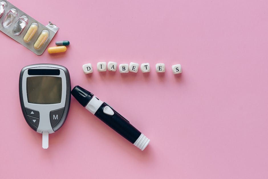 A visual representation of the concept of hypoglycemia, with blood glucose meter and low blood sugar symbol.